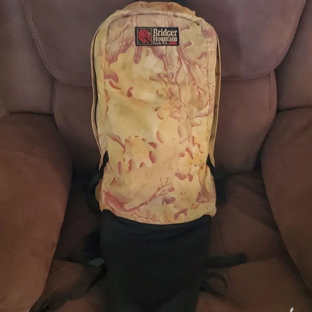 Vintage Bridger Mountain Internal Frame Backpack Daypack Camo Hiking Hunting